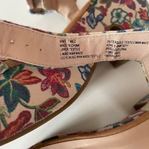 Floral Platforms - Picture 5 of 5